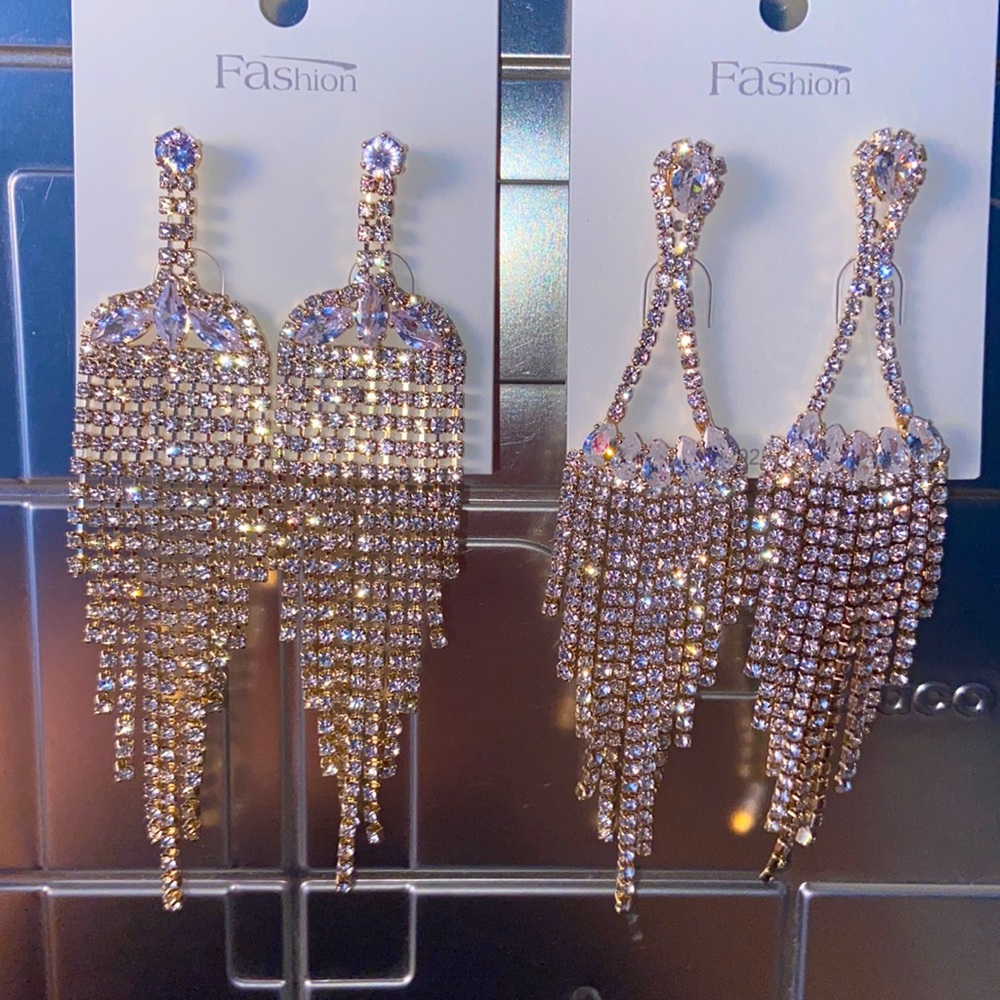 X2 rhinestones decor long earrings gold and white crystals